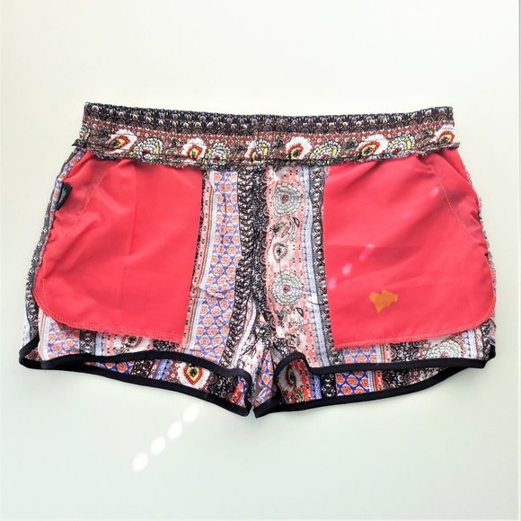 NWT! NEW LOOK Tribal Bohemian Print-Mix Shorts - Picture 8 of 10